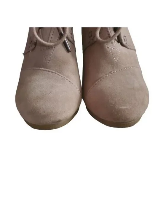 TOMS Embossed Suede Desert Wedge Casual Ankle Booties Taupe Women's Size 5 - Picture 9 of 15